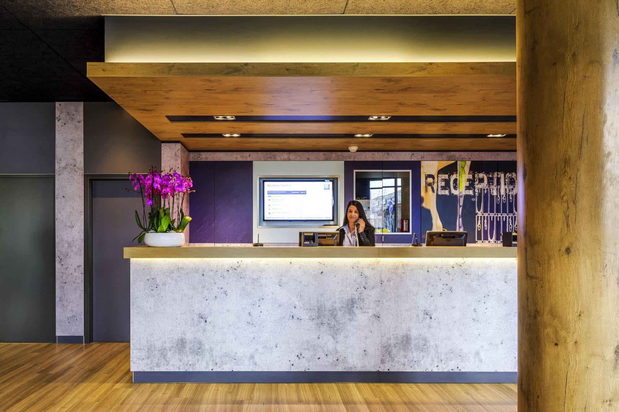 Ibis Budget Geneve Aeroport Vernier Exteriör bild